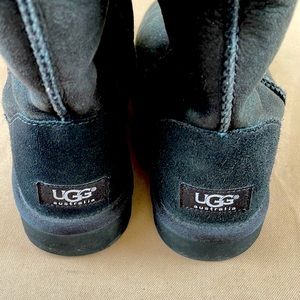Uggs Classic Tall Black Boots Size 7